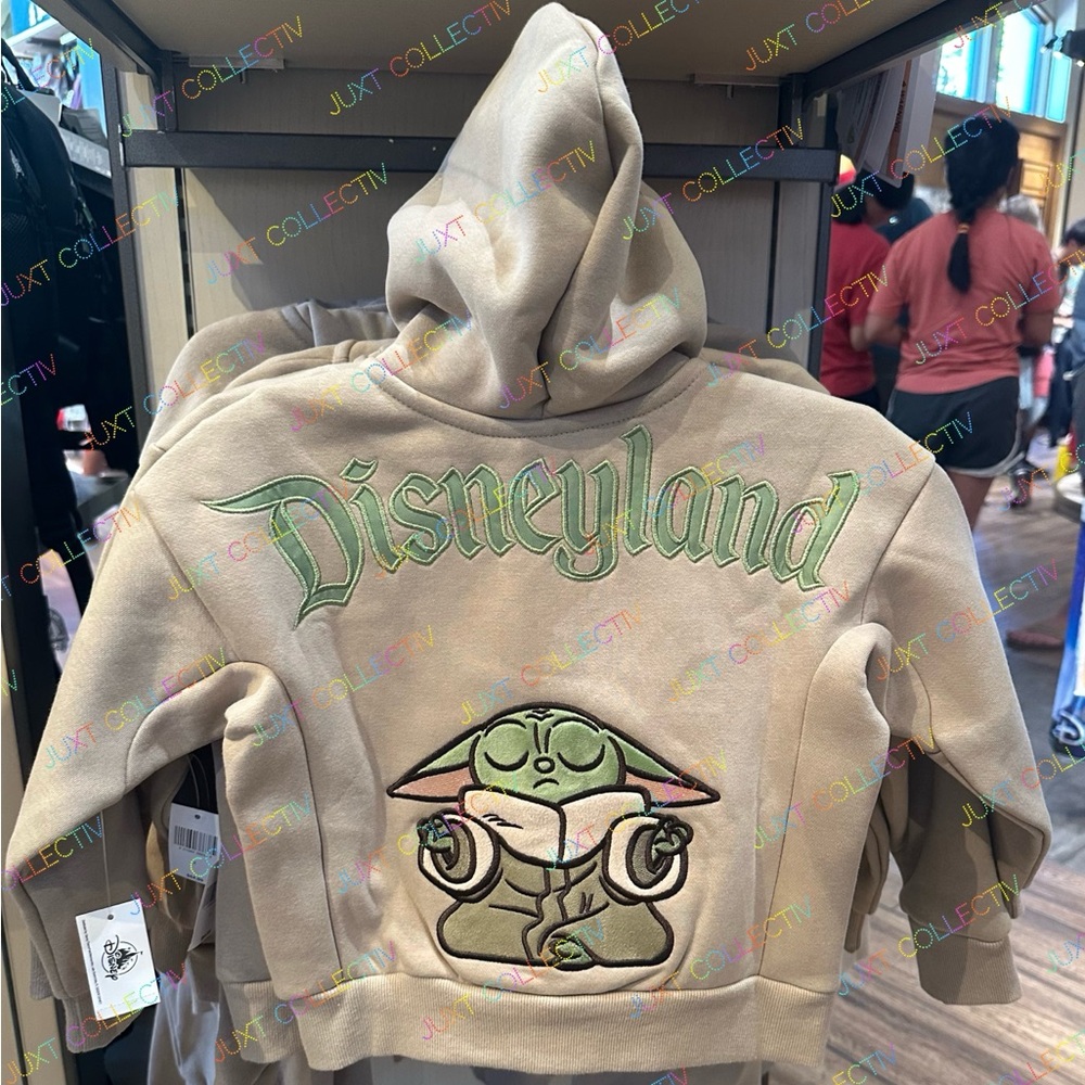 Disneyland Logo Star Wars Baby Yoda Grogu Kids Youth Zip Up Hoodie Sweatshirt